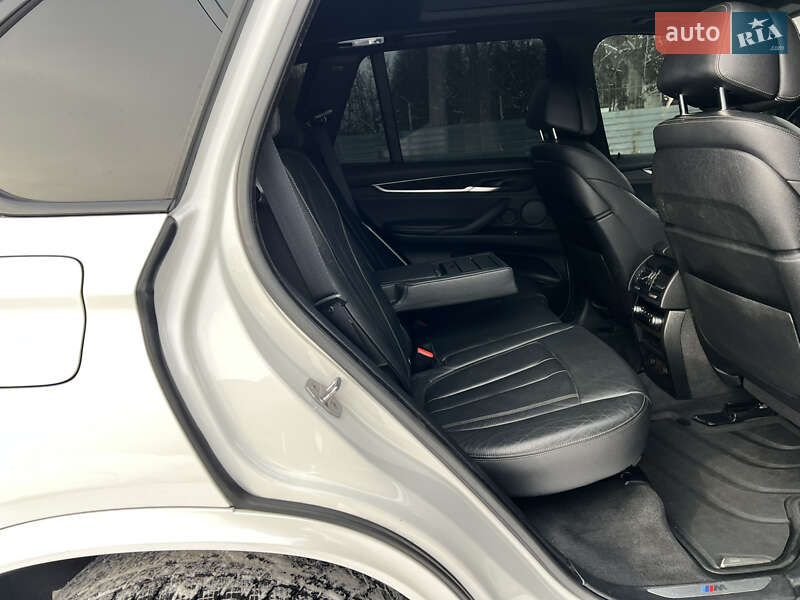 Внедорожник / Кроссовер BMW X5 2016 в Киеве
