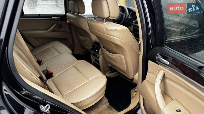 Внедорожник / Кроссовер BMW X5 2011 в Запорожье