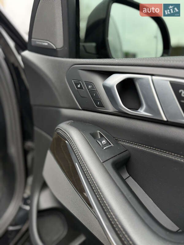 Позашляховик / Кросовер BMW X5 2021 в Дніпрі