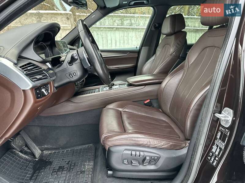Внедорожник / Кроссовер BMW X5 2016 в Киеве