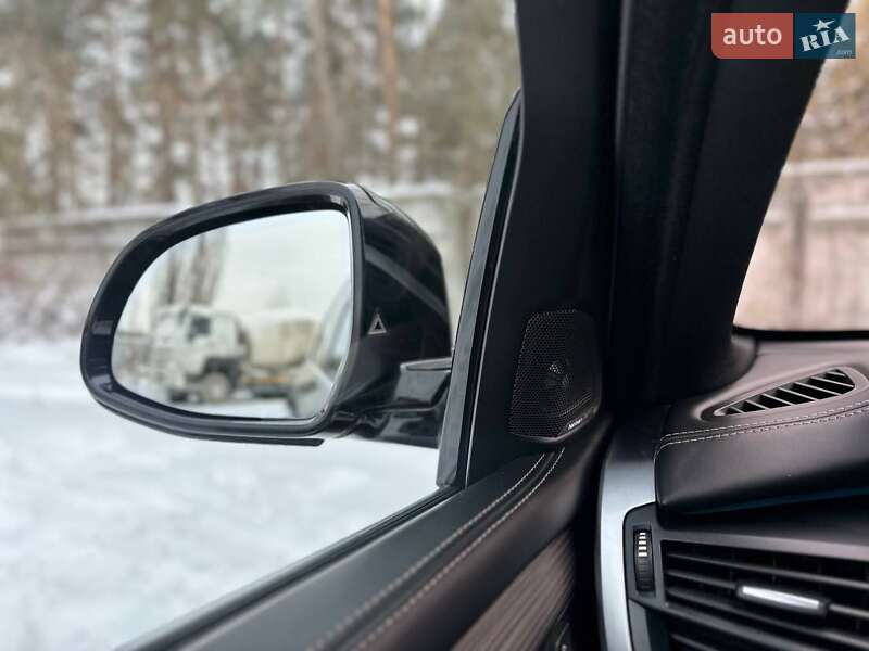 Внедорожник / Кроссовер BMW X5 2016 в Киеве