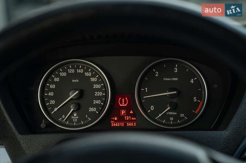 Позашляховик / Кросовер BMW X5 2011 в Чернівцях