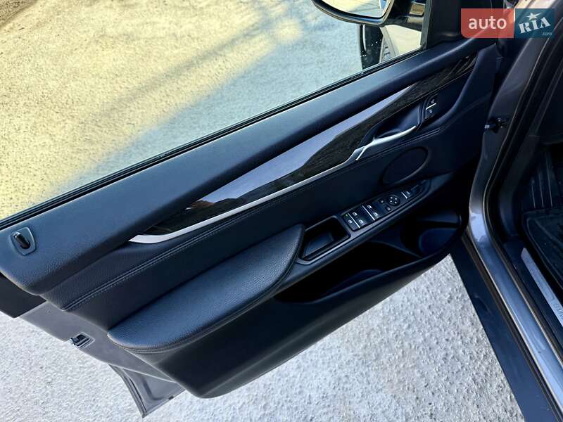 Внедорожник / Кроссовер BMW X5 2014 в Одессе