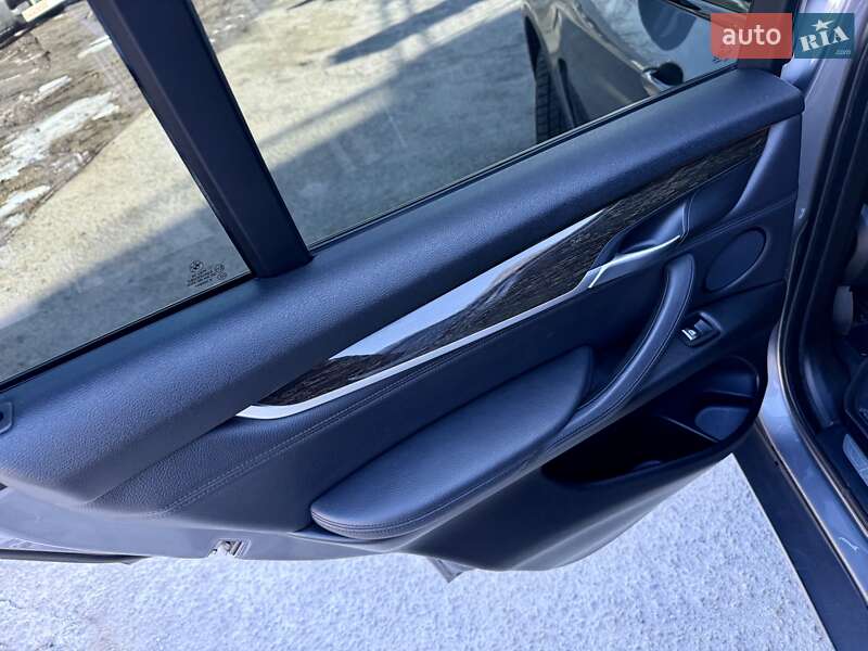 Внедорожник / Кроссовер BMW X5 2014 в Одессе