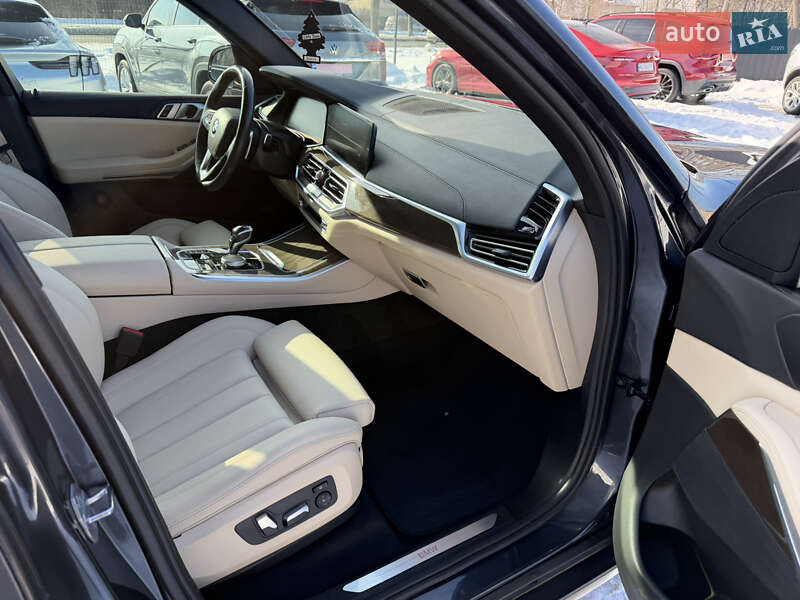 Внедорожник / Кроссовер BMW X5 2019 в Луцке