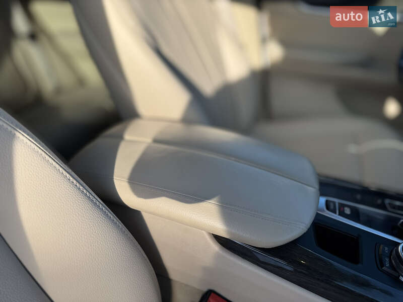 Позашляховик / Кросовер BMW X5 2014 в Львові