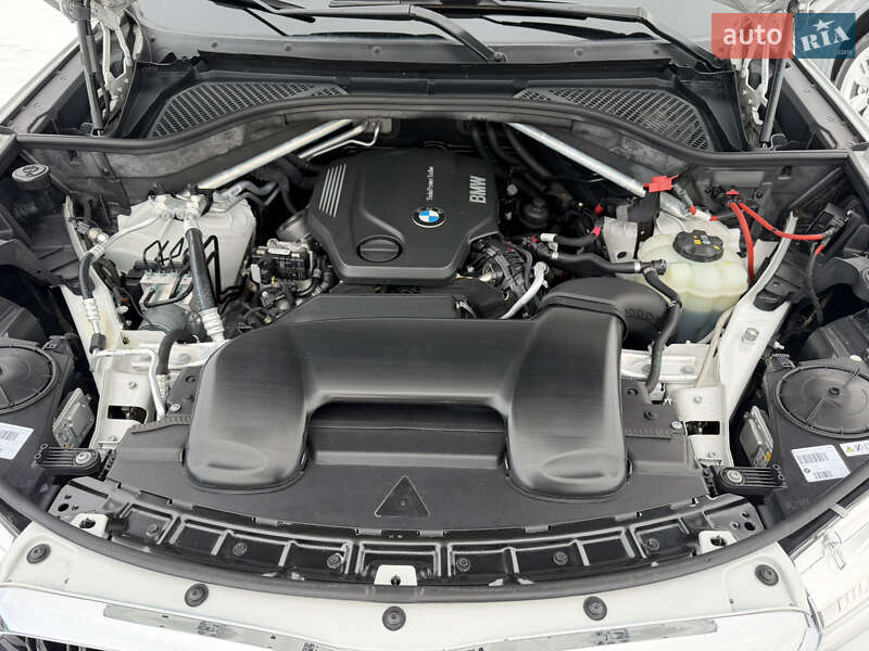 Позашляховик / Кросовер BMW X5 2017 в Києві