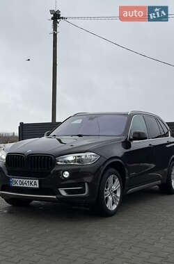 Внедорожник / Кроссовер BMW X5 2015 в Дубно