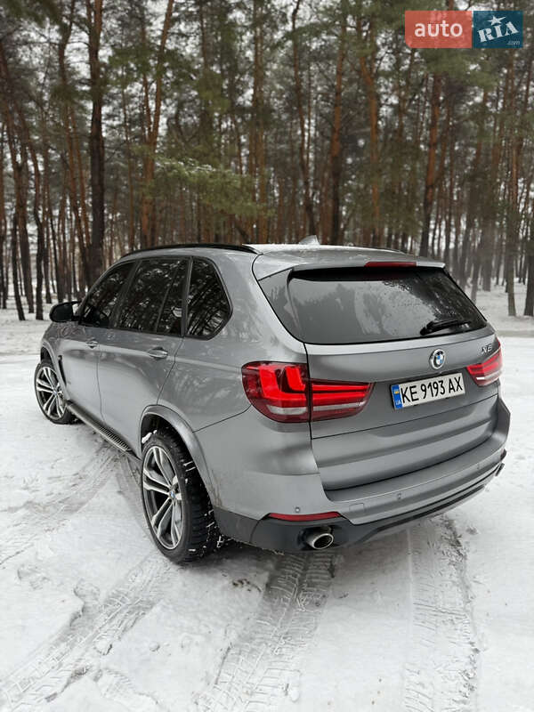 Позашляховик / Кросовер BMW X5 2014 в Кам'янському