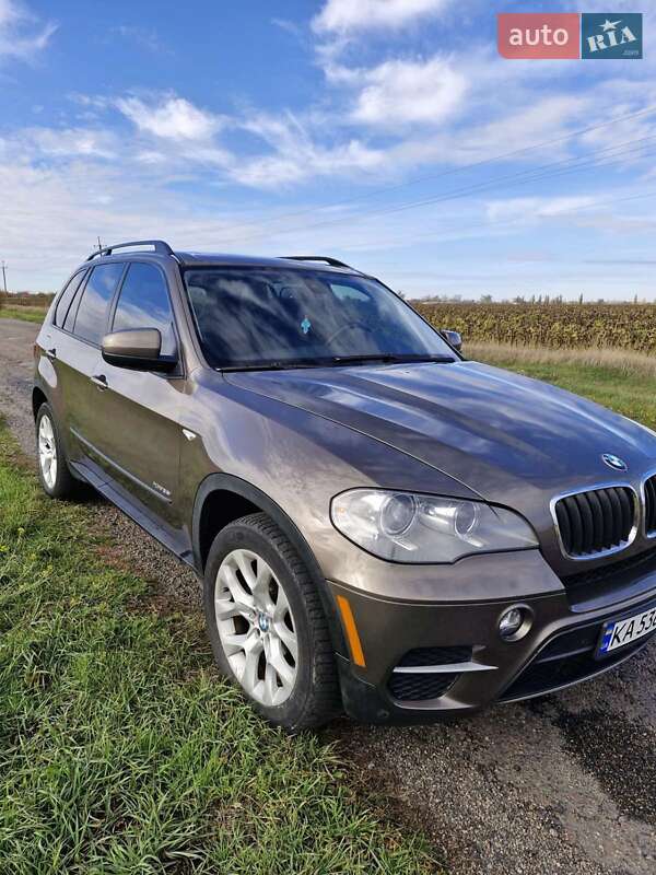 Позашляховик / Кросовер BMW X5 2011 в Києві фото 13 Позашляховик / Кросовер BMW X5 2011 в Києві