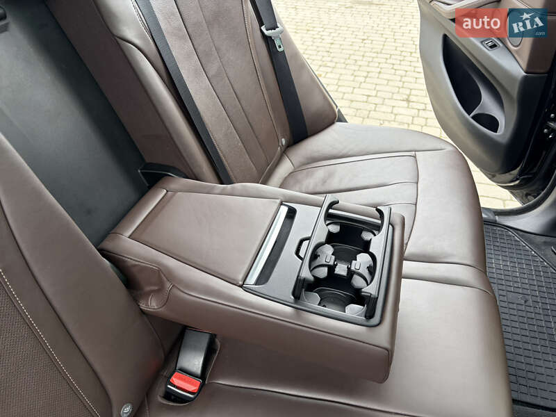 Внедорожник / Кроссовер BMW X5 2018 в Черновцах