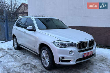 Внедорожник / Кроссовер BMW X5 2015 в Ужгороде