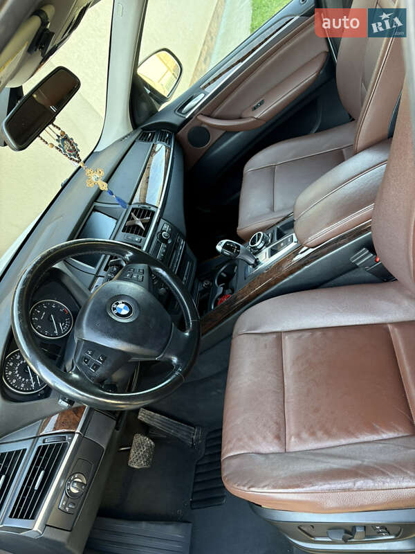 Внедорожник / Кроссовер BMW X5 2010 в Ужгороде фото 6 Внедорожник / Кроссовер BMW X5 2010 в Ужгороде