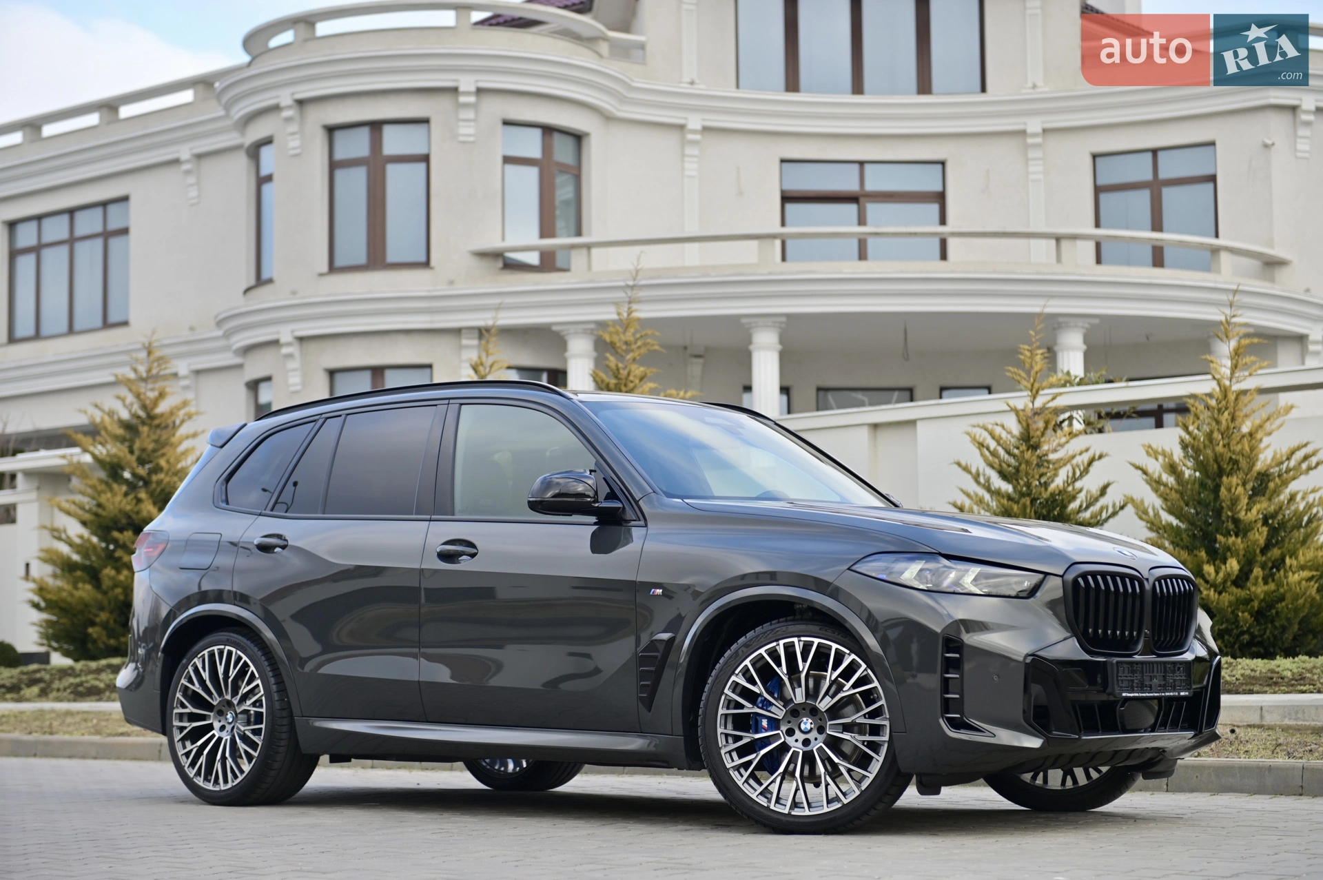 2025 BMW X5 - фото 1