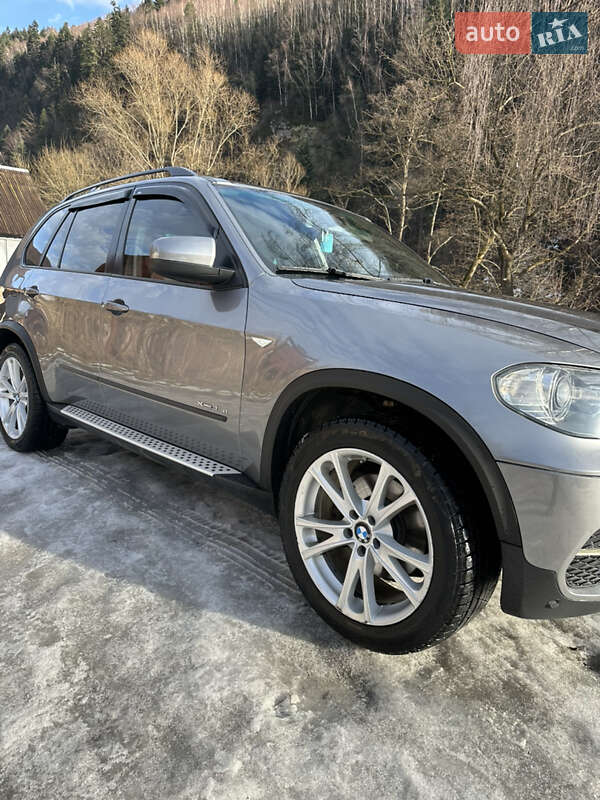 Позашляховик / Кросовер BMW X5 2011 в Микуличині