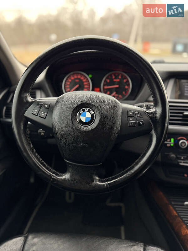 Позашляховик / Кросовер BMW X5 2012 в Чернівцях фото 75 Позашляховик / Кросовер BMW X5 2012 в Чернівцях