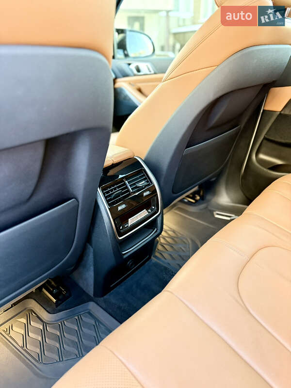 Позашляховик / Кросовер BMW X5 2018 в Києві фото 22 Позашляховик / Кросовер BMW X5 2018 в Києві