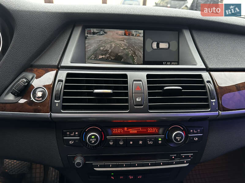 Позашляховик / Кросовер BMW X5 2008 в Рівному