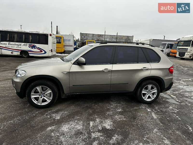 Позашляховик / Кросовер BMW X5 2008 в Рівному
