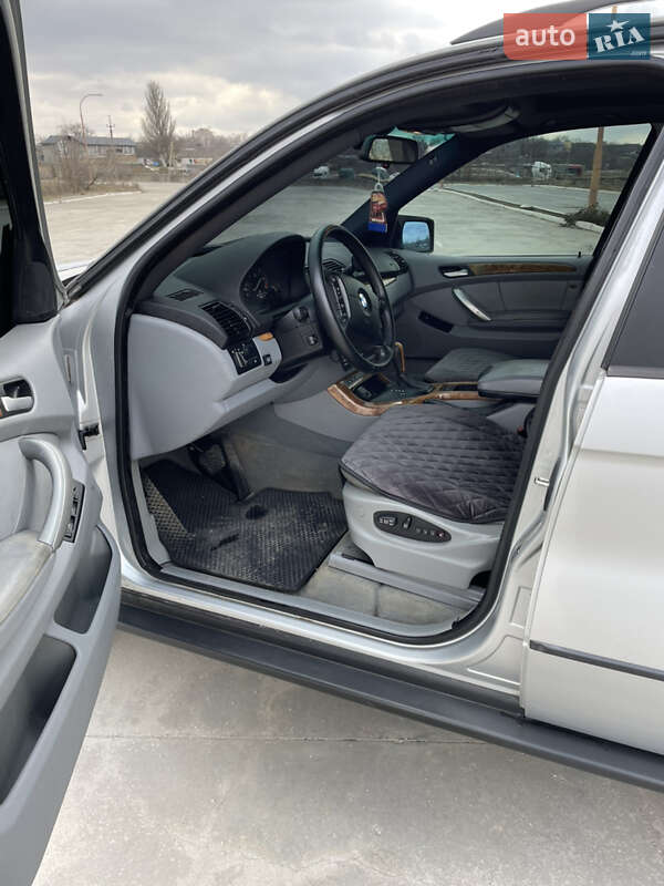 Внедорожник / Кроссовер BMW X5 2001 в Новой Одессе