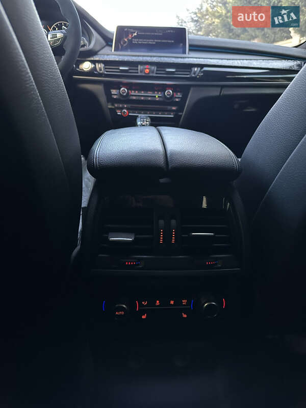 Позашляховик / Кросовер BMW X5 2015 в Одесі