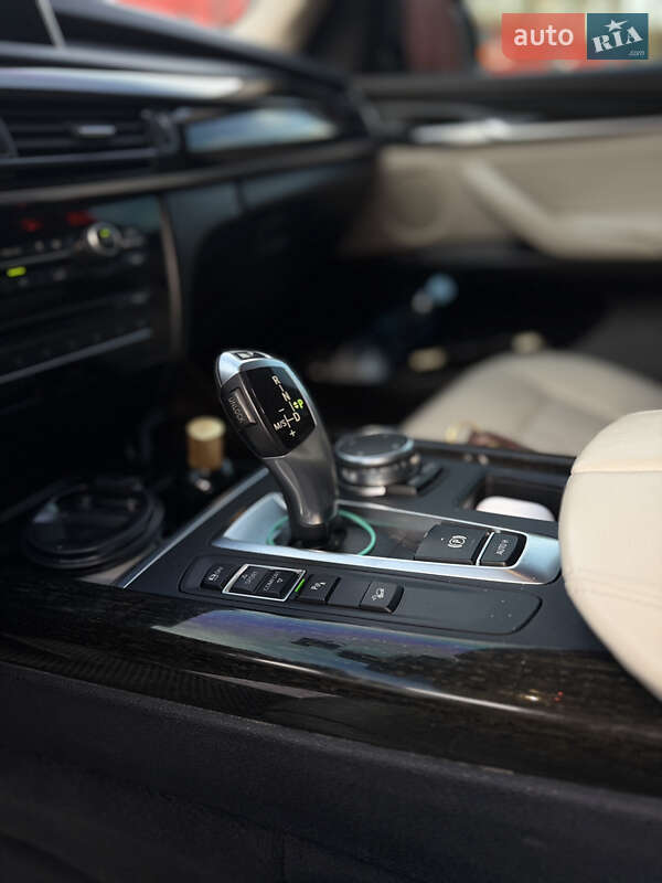Позашляховик / Кросовер BMW X5 2014 в Львові