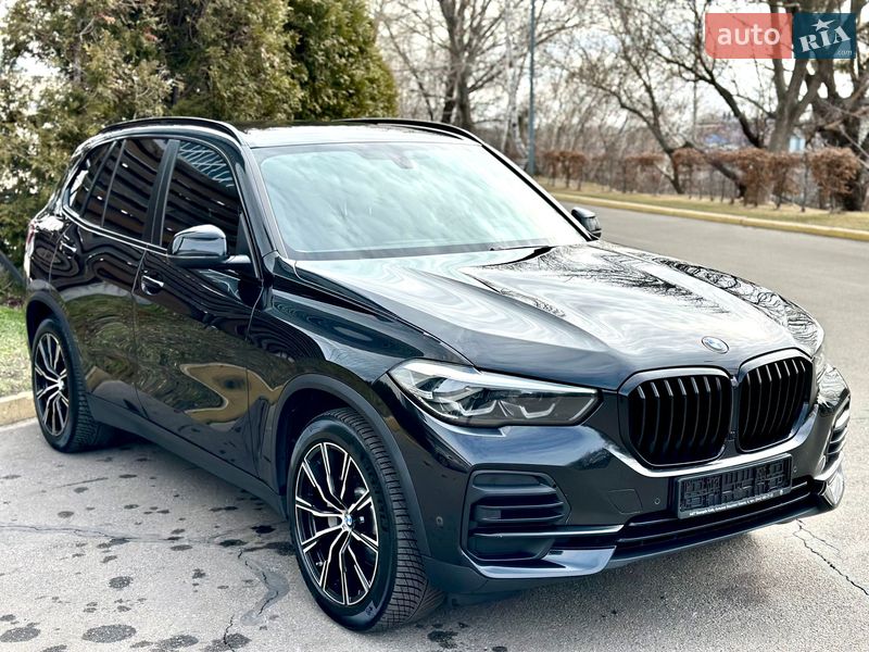 Внедорожник / Кроссовер BMW X5 2022 в Киеве