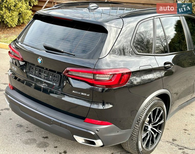 Внедорожник / Кроссовер BMW X5 2022 в Киеве