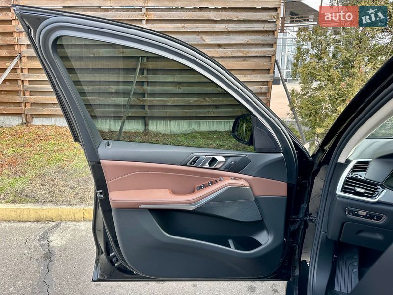 Внедорожник / Кроссовер BMW X5 2022 в Киеве