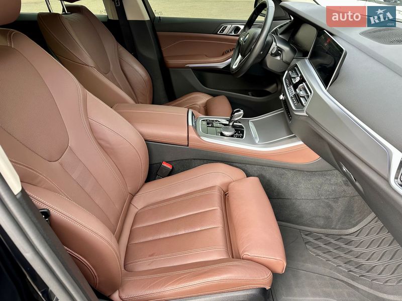 Внедорожник / Кроссовер BMW X5 2022 в Киеве