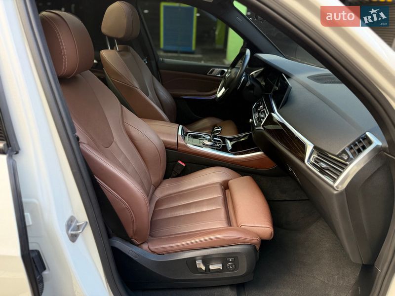 Внедорожник / Кроссовер BMW X5 2018 в Киеве