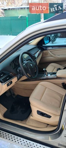 Позашляховик / Кросовер BMW X5 2010 в Полтаві