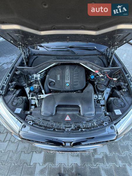 Позашляховик / Кросовер BMW X5 2015 в Луцьку