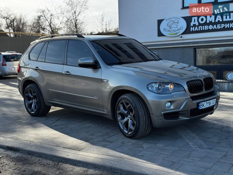 Позашляховик / Кросовер BMW X5 2008 в Рівному