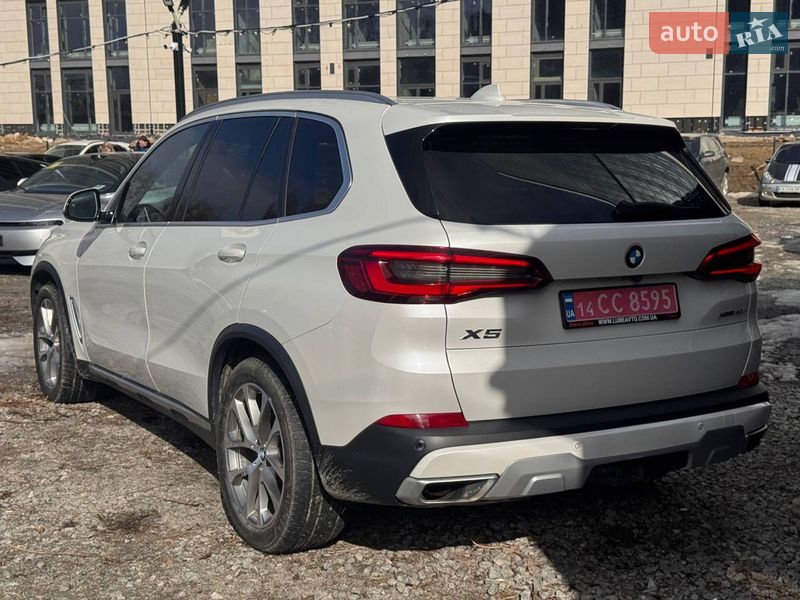 Позашляховик / Кросовер BMW X5 2018 в Києві фото 16 Позашляховик / Кросовер BMW X5 2018 в Києві