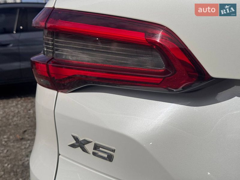 Позашляховик / Кросовер BMW X5 2018 в Києві фото 24 Позашляховик / Кросовер BMW X5 2018 в Києві