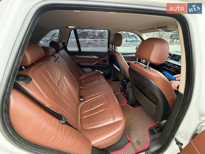 Внедорожник / Кроссовер BMW X5 2016 в Харькове