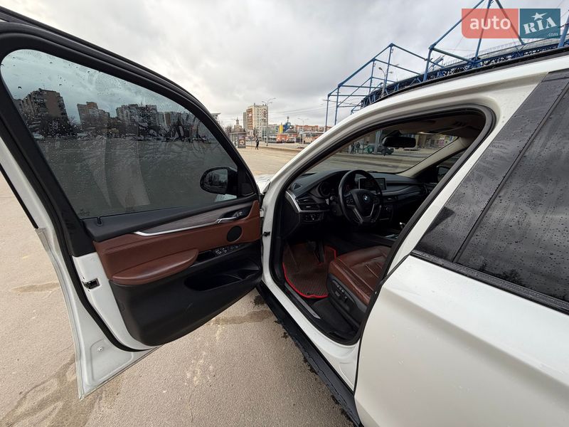 Внедорожник / Кроссовер BMW X5 2016 в Харькове
