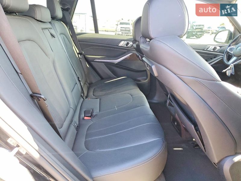 Внедорожник / Кроссовер BMW X5 2022 в Киеве