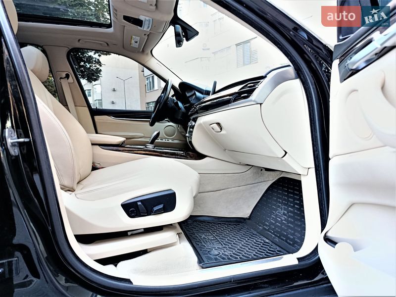 Внедорожник / Кроссовер BMW X5 2015 в Одессе