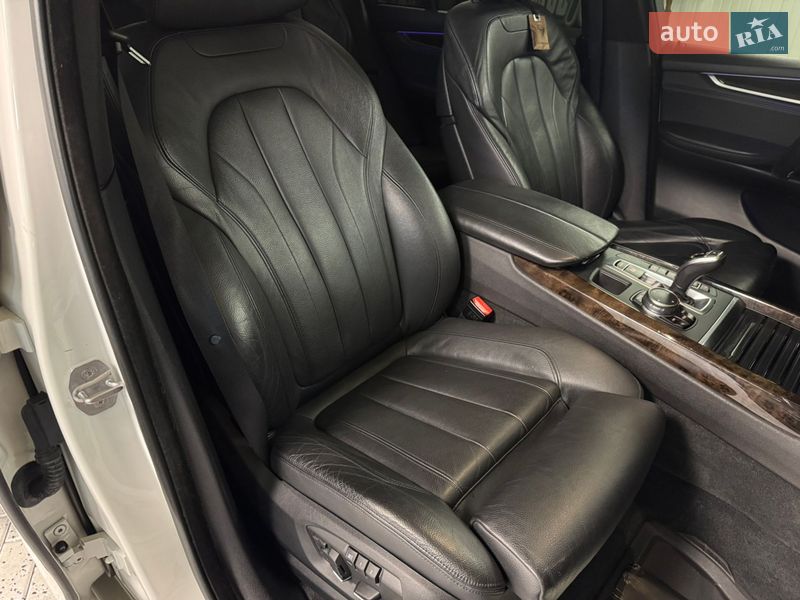 Позашляховик / Кросовер BMW X5 2015 в Києві