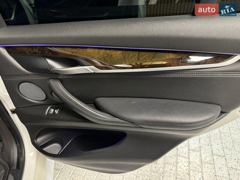 Позашляховик / Кросовер BMW X5 2015 в Києві