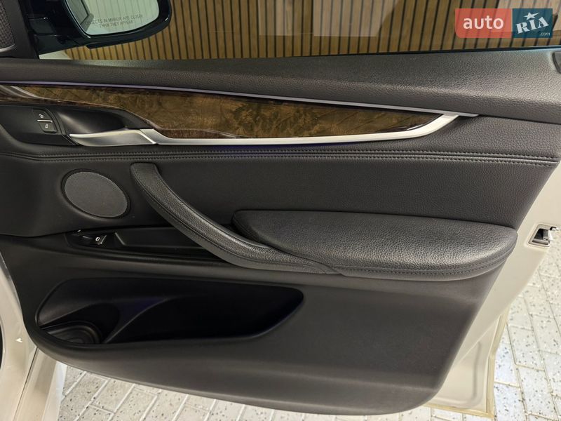 Позашляховик / Кросовер BMW X5 2015 в Києві