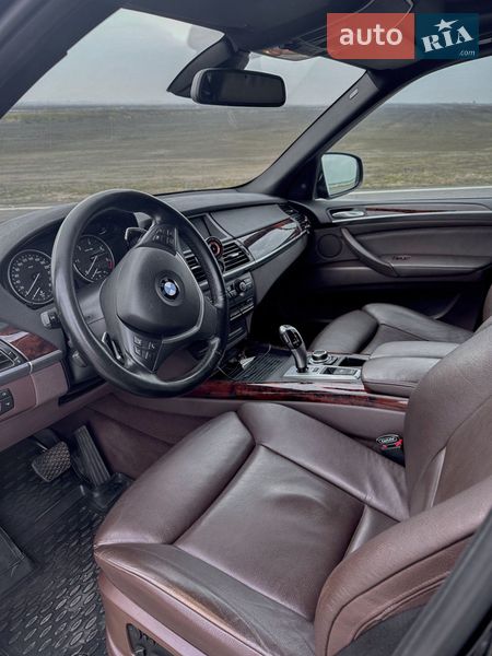 Позашляховик / Кросовер BMW X5 2012 в Кілії