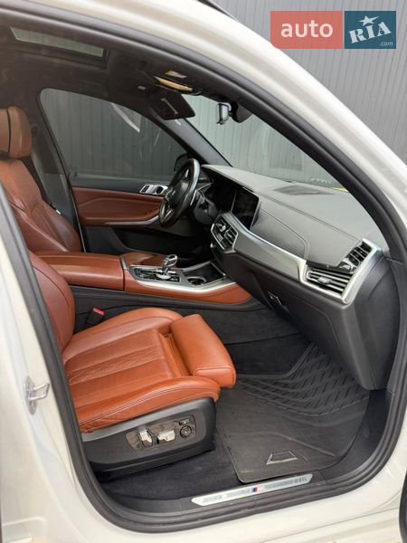 Внедорожник / Кроссовер BMW X5 2018 в Сокале