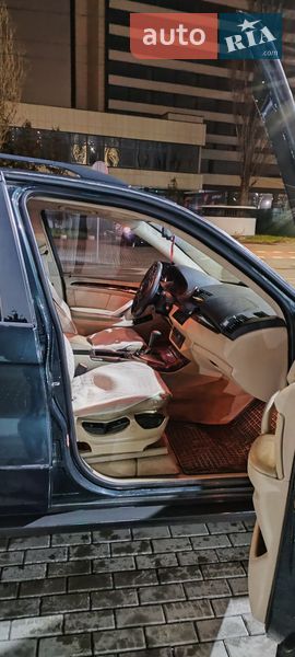 Внедорожник / Кроссовер BMW X5 2003 в Киеве