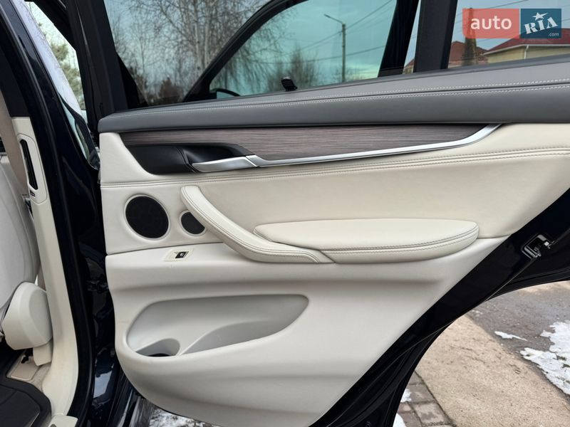 Внедорожник / Кроссовер BMW X5 2015 в Одессе