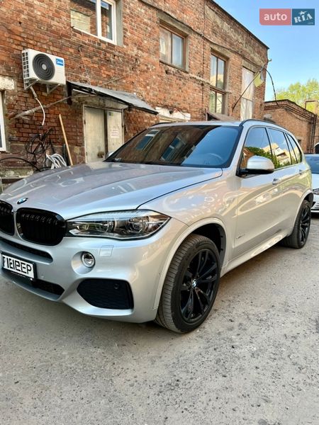 Внедорожник / Кроссовер BMW X5 2016 в Черновцах