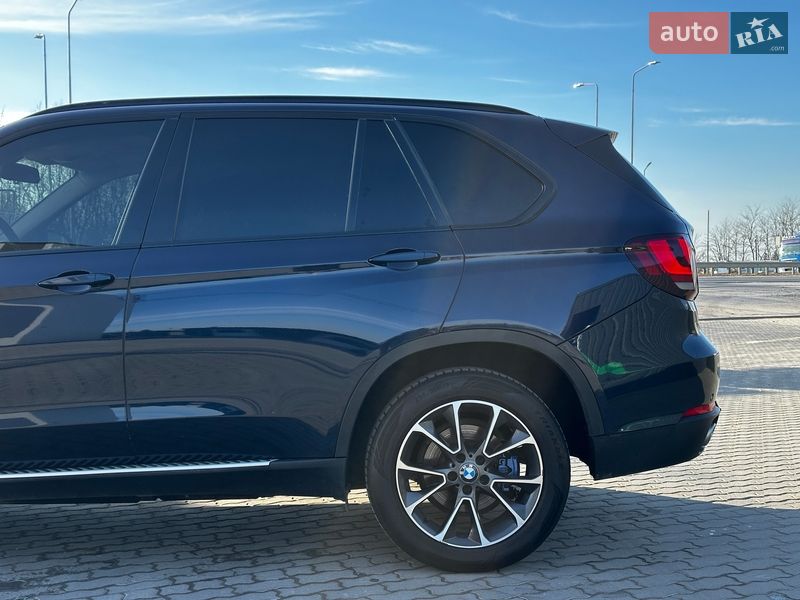 Позашляховик / Кросовер BMW X5 2015 в Львові