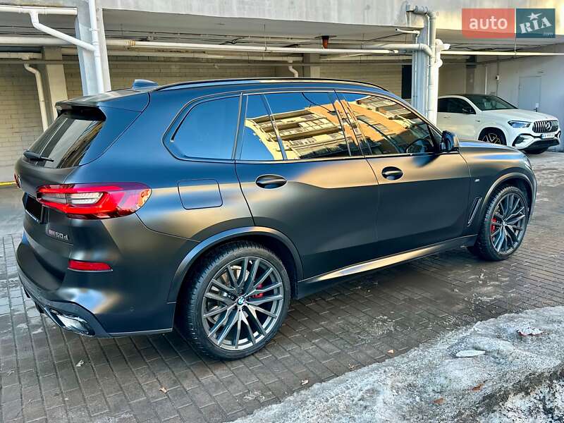 Внедорожник / Кроссовер BMW X5 2022 в Киеве